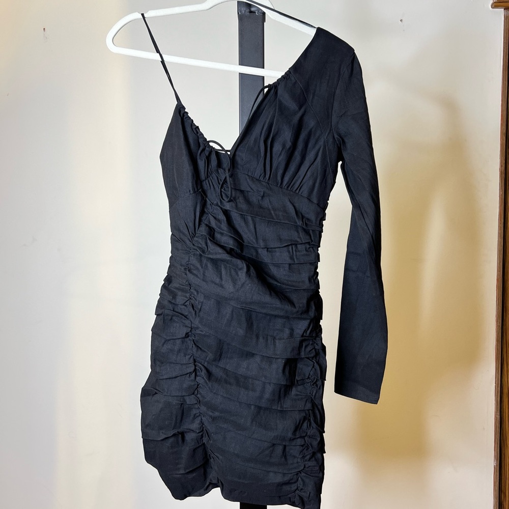 Brand new never worn black zara dress